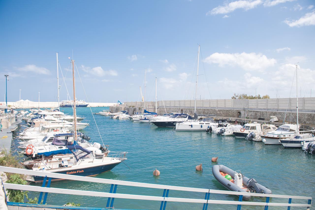 Chicco Di Caffe' Bed & Breakfast Monopoli Exterior photo